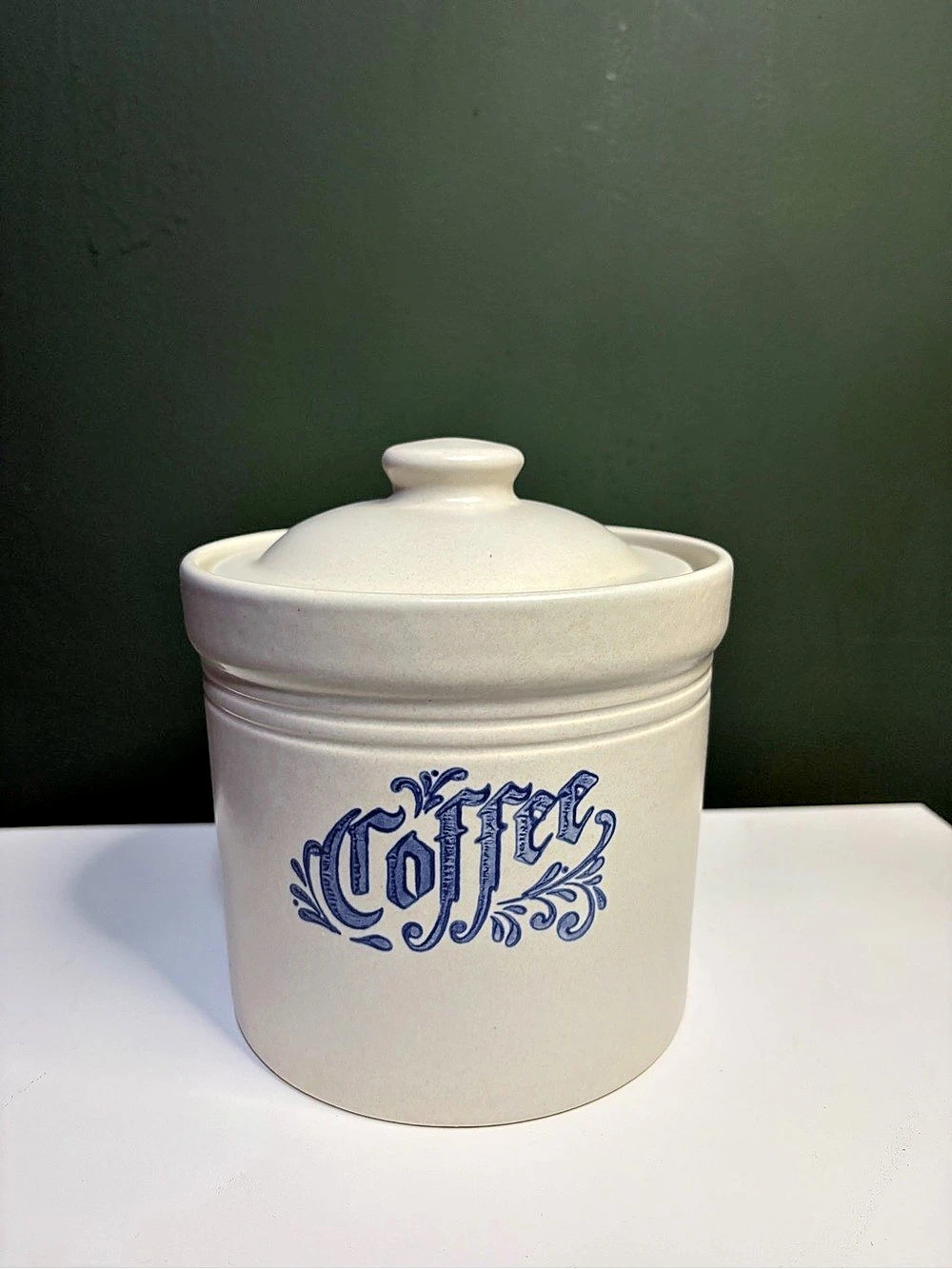 Pfaltzgraff Yorktowne Coffee Canister Ceramic White